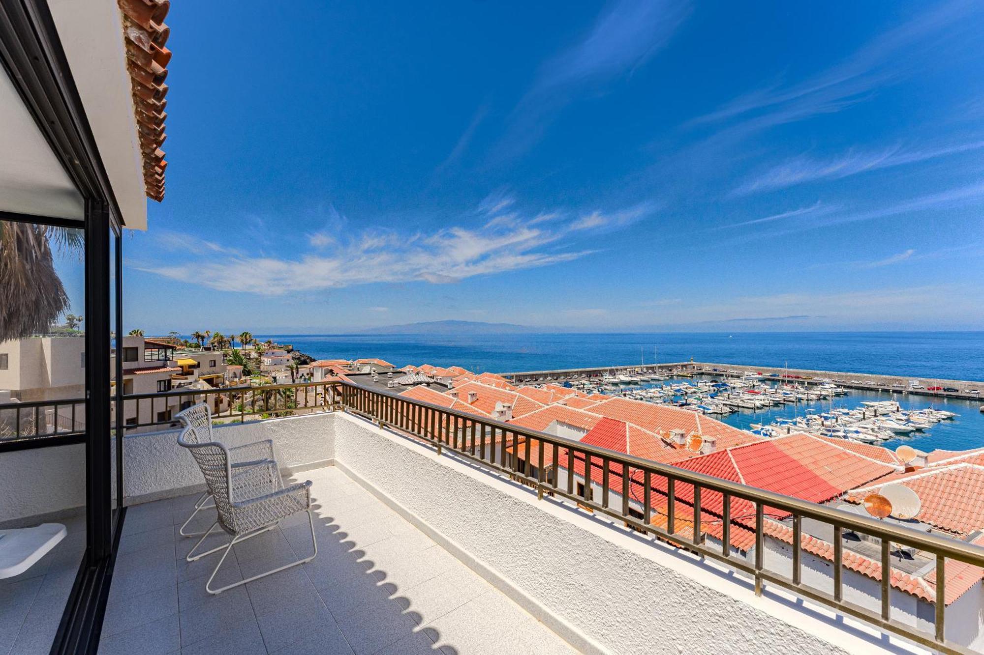 Panoramic View Apartment In Los Gigantes アカンティラド・デ・ロス・ヒガンテス エクステリア 写真